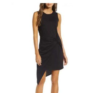 Trouve' Chelsea28 Twist Front Dress